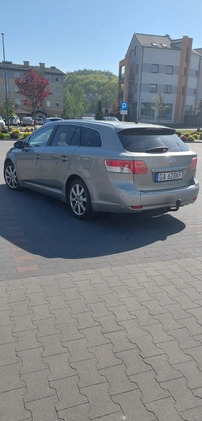 Toyota Avensis cena 22000 przebieg: 394369, rok produkcji 2009 z Reda małe 106